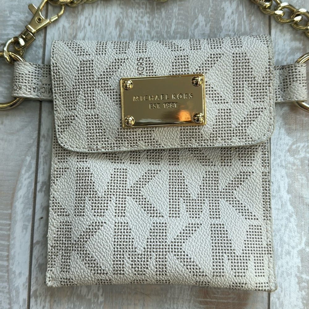 Michael Kors‎ Mini Belt Bag Cream